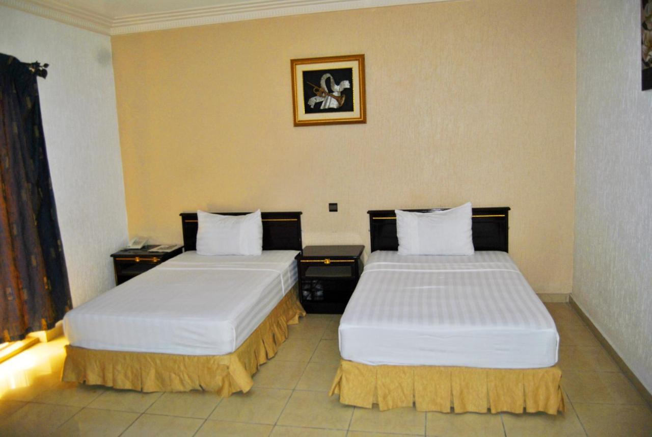 Riviera Hotel Benin Cotonou Exterior photo