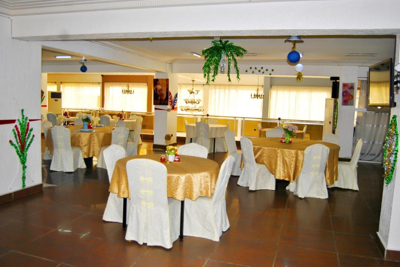 Riviera Hotel Benin Cotonou Exterior photo