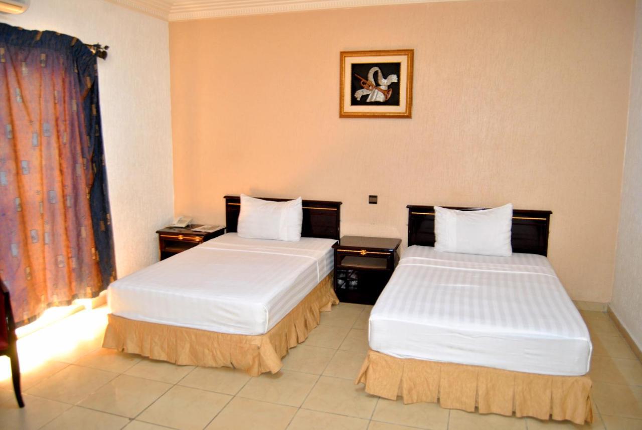 Riviera Hotel Benin Cotonou Exterior photo